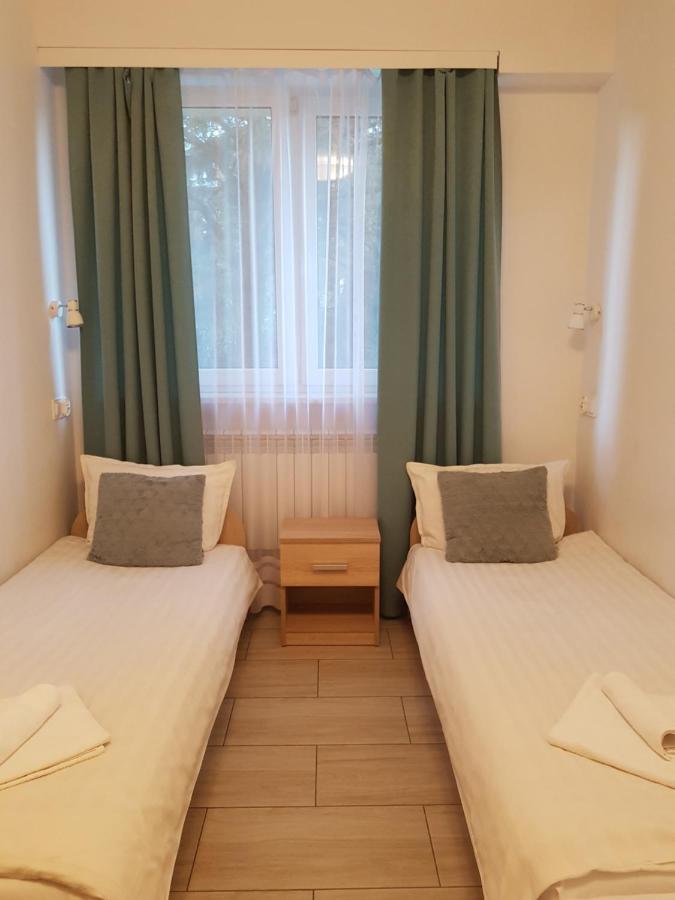 Hostel Mleczna - Metro Zacisze *