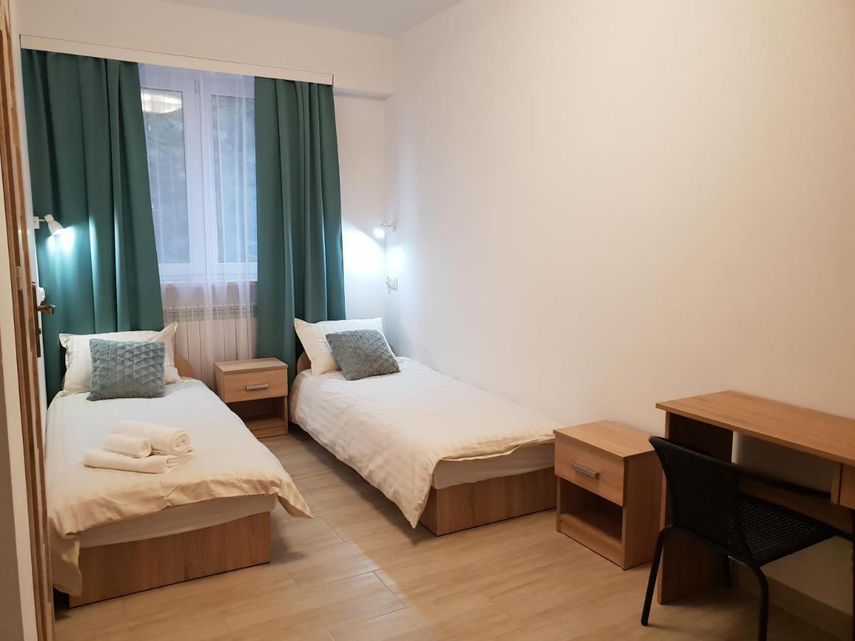 Mleczna - Metro Zacisze Hostel Warsaw